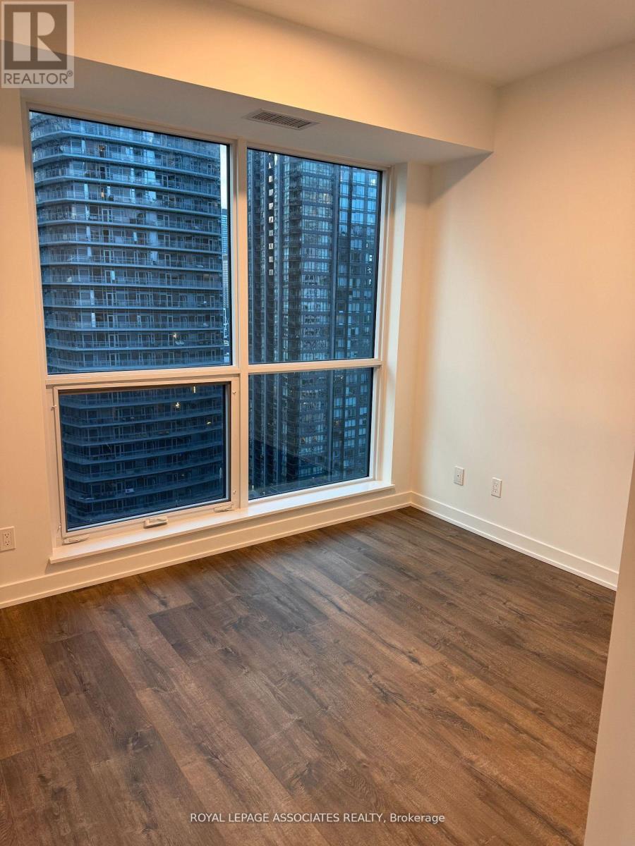 2706 - 327 King Street W, Toronto, Ontario  M5V 0W7 - Photo 8 - C13420148