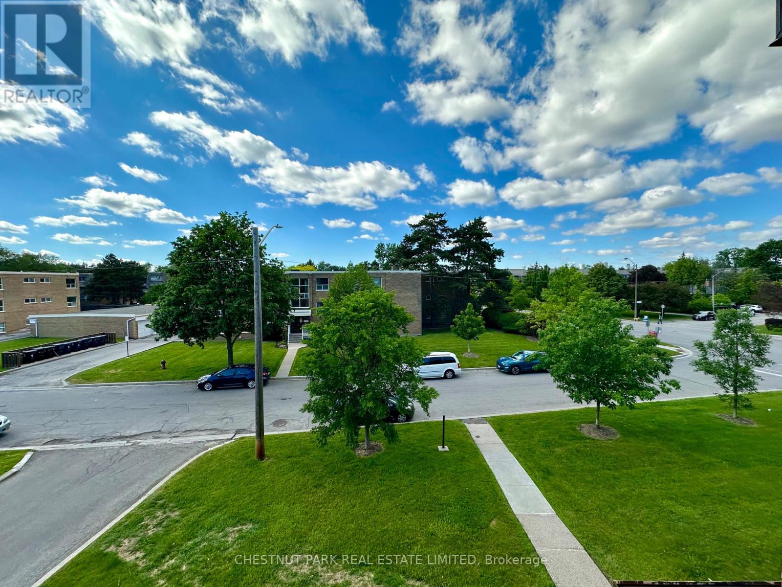 9 - 3 Wingreen Court, Toronto, Ontario  M3B 1B9 - Photo 6 - C13420174