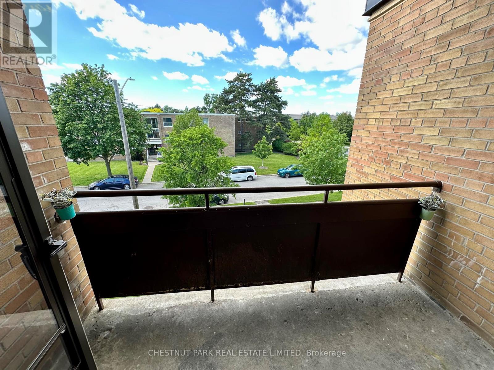 9 - 3 Wingreen Court, Toronto, Ontario  M3B 1B9 - Photo 7 - C13420174