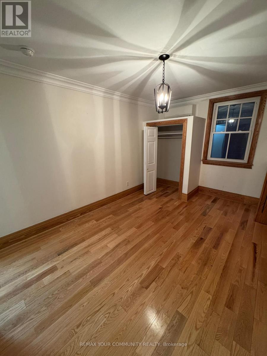 Main - 181 St Clair Avenue, Toronto, Ontario  M4T 1N9 - Photo 10 - C13420462