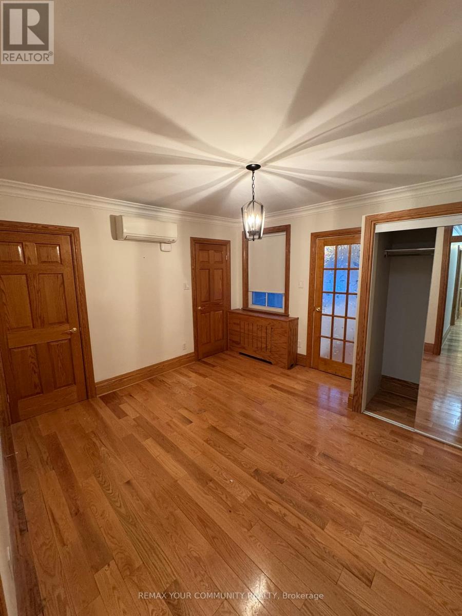 Main - 181 St Clair Avenue, Toronto, Ontario  M4T 1N9 - Photo 12 - C13420462