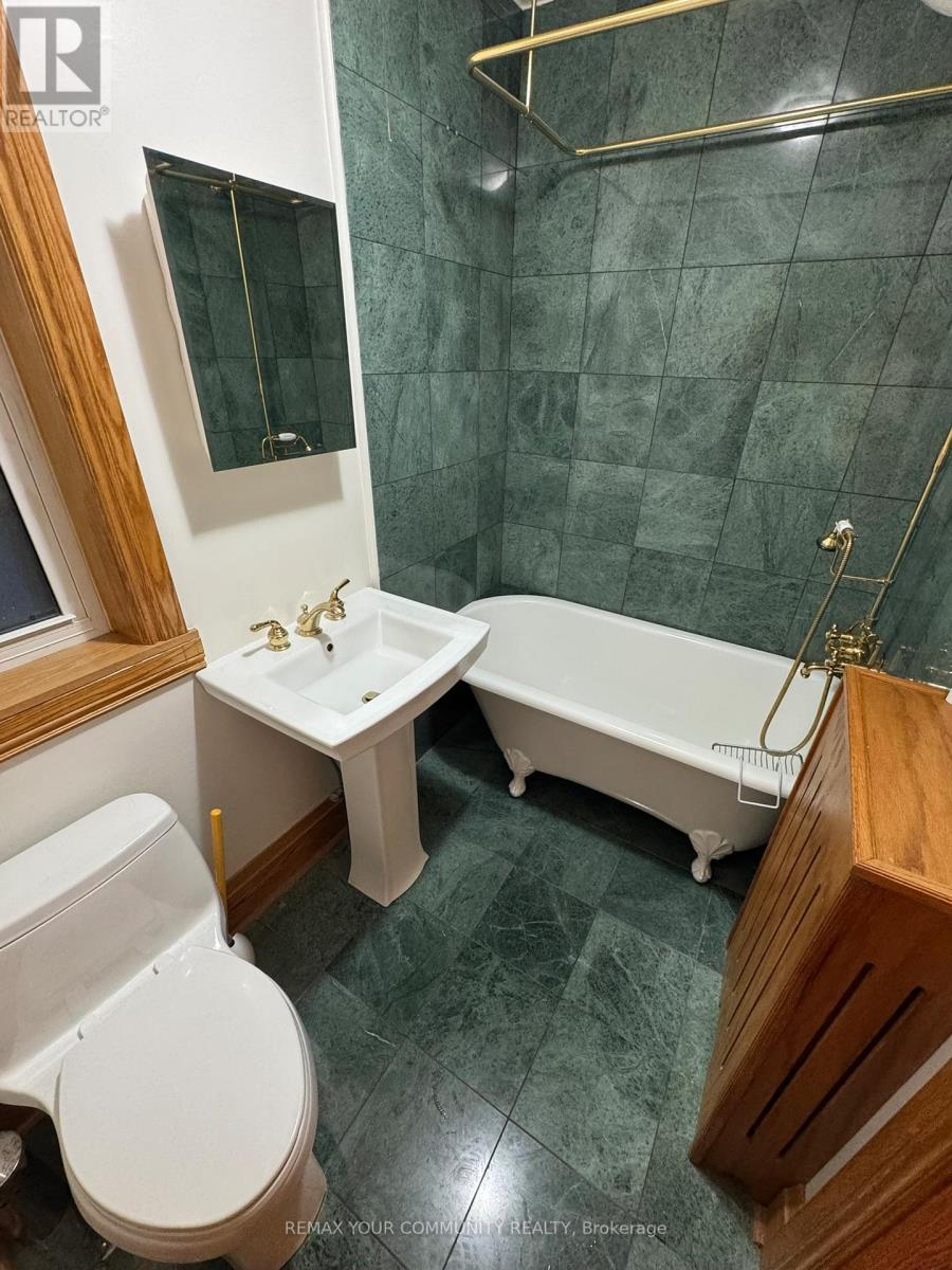 Main - 181 St Clair Avenue, Toronto, Ontario  M4T 1N9 - Photo 13 - C13420462