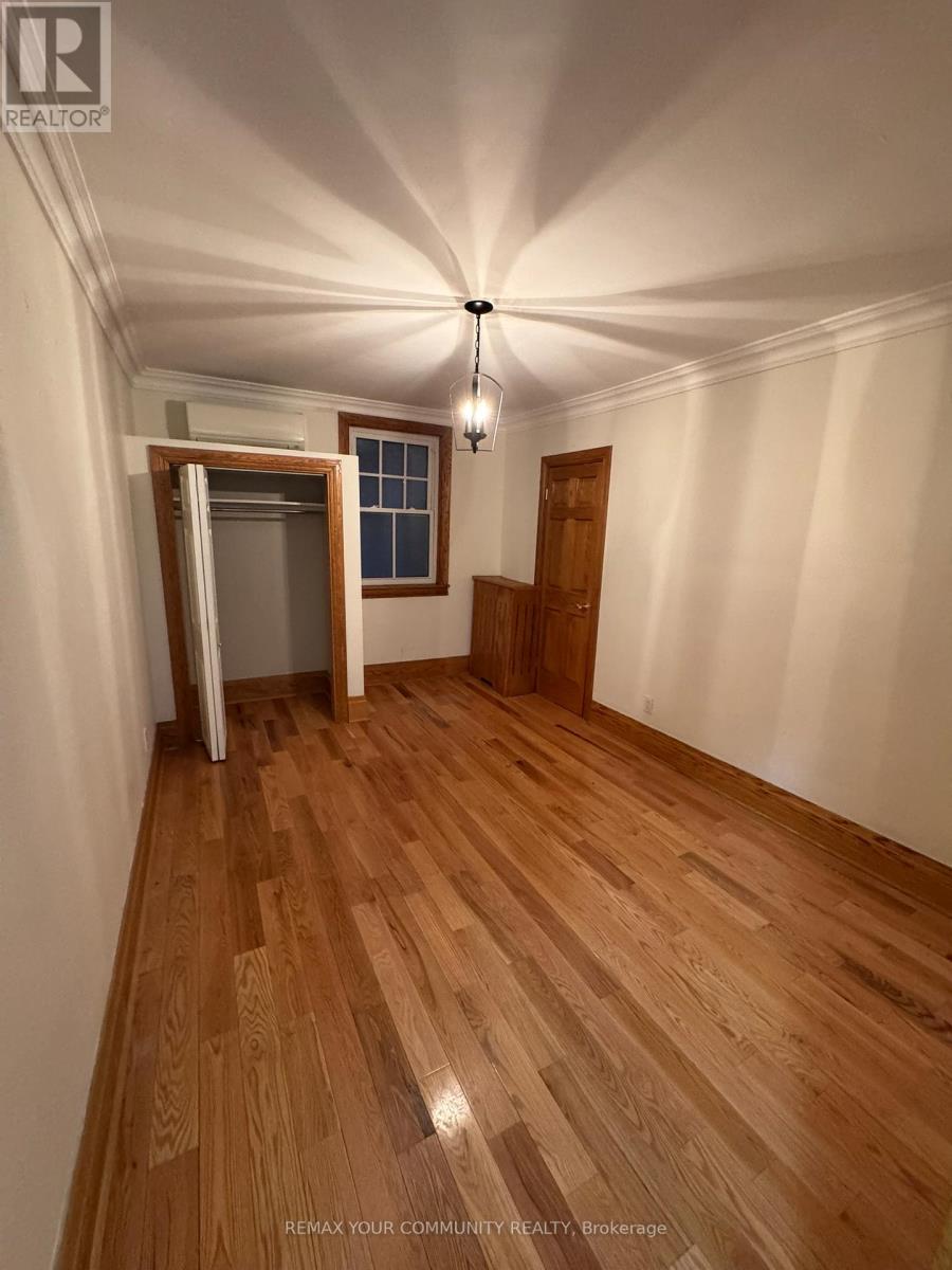 Main - 181 St Clair Avenue, Toronto, Ontario  M4T 1N9 - Photo 9 - C13420462