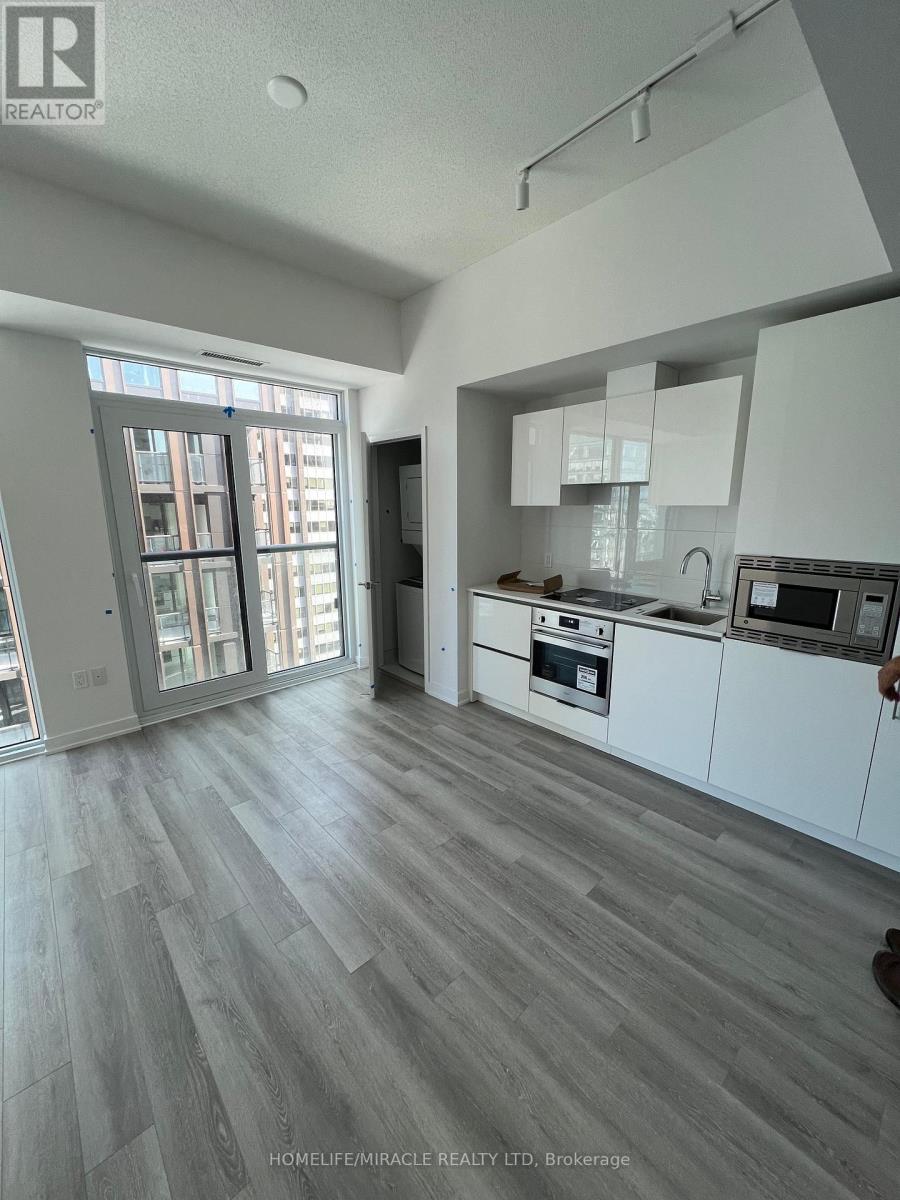 1718 - 121 SAINT PATRICK STREET, Toronto, Ontario
