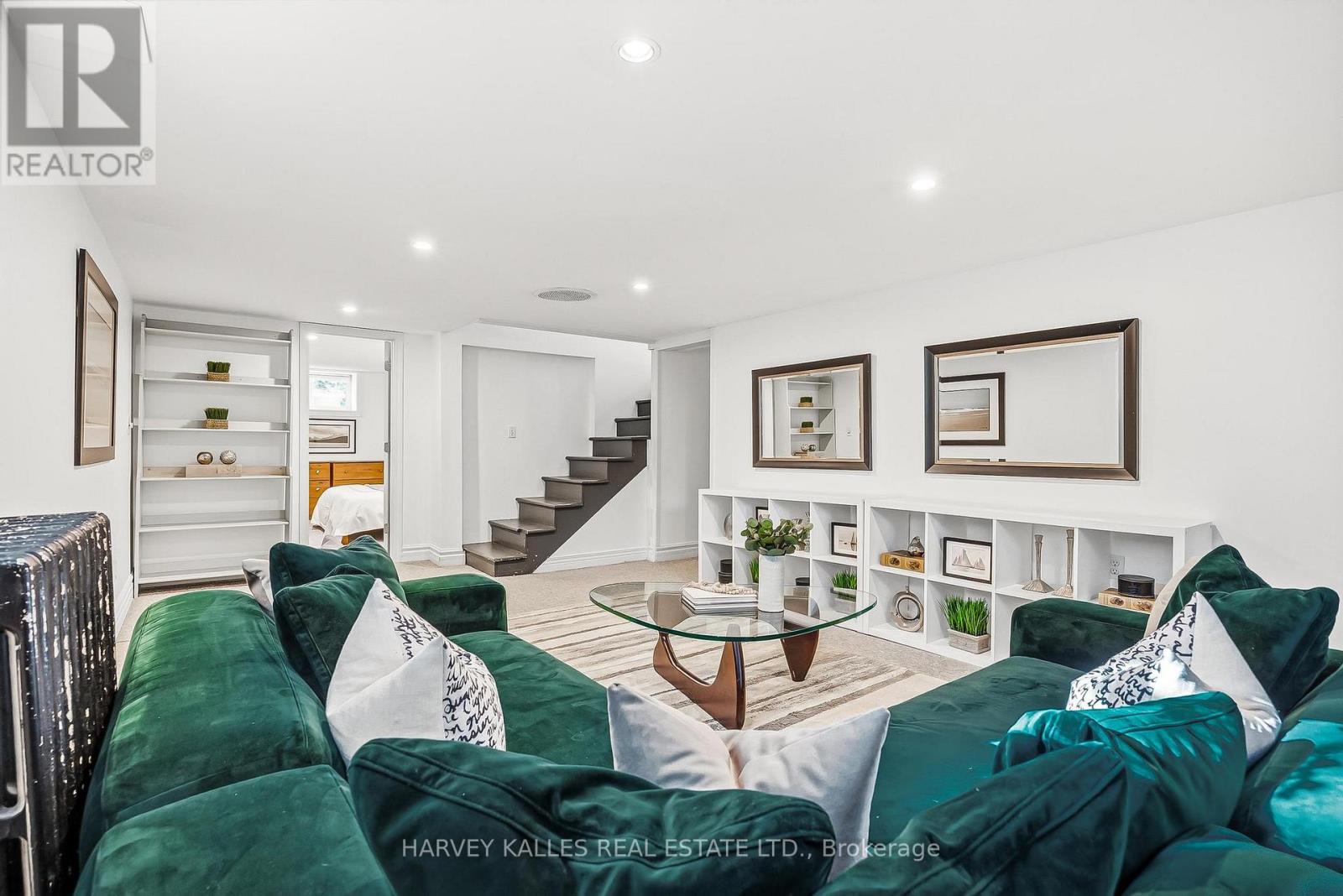 139 Hammersmith Avenue, Toronto, Ontario  M4E 2W5 - Photo 33 - E13420218