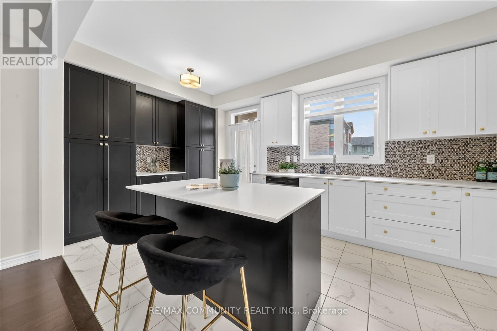 45 Douet Lane, Ajax, Ontario  L1Z 0V4 - Photo 19 - E13420274