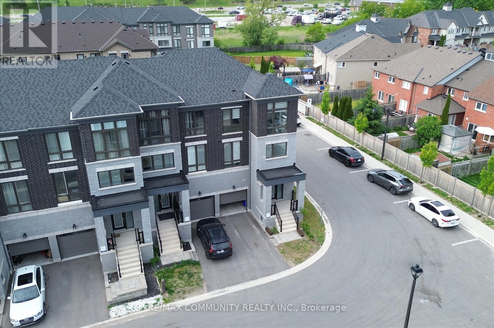 45 Douet Lane, Ajax, Ontario  L1Z 0V4 - Photo 4 - E13420274