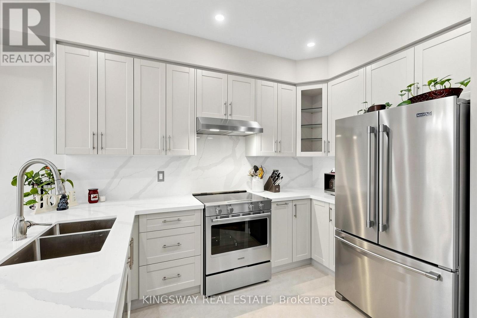 20 Chiswick Avenue, Whitby, Ontario  L1M 0E1 - Photo 16 - E13420364