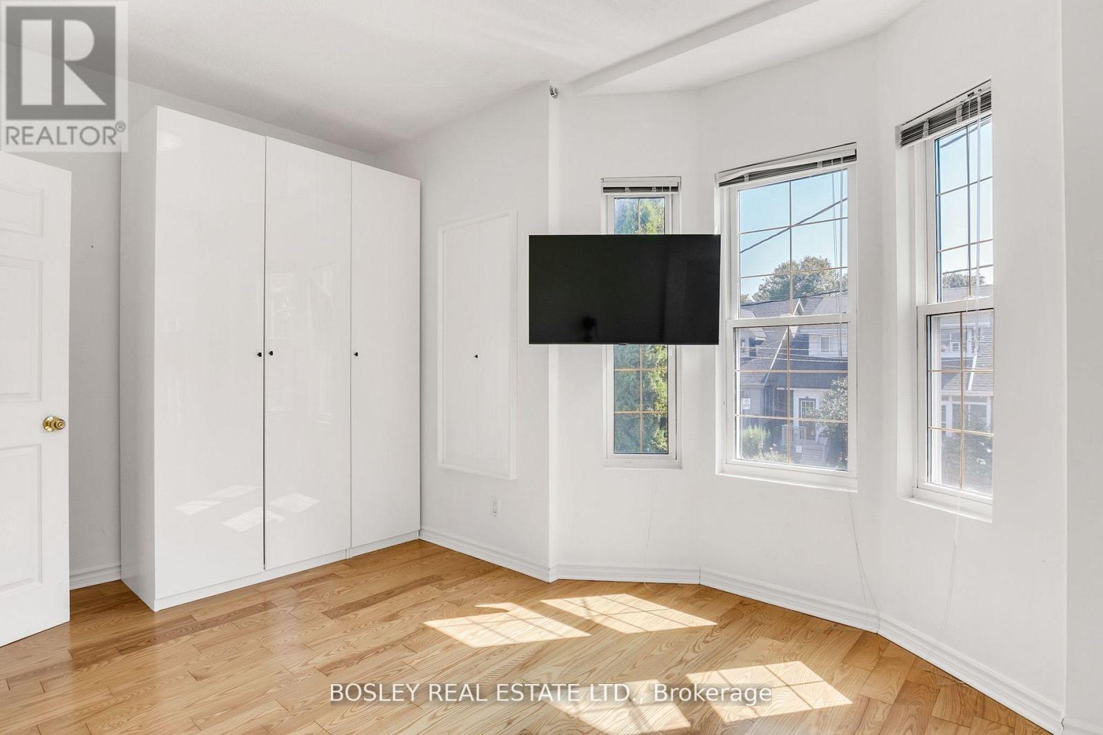 22 Kent Road, Toronto, Ontario  M4L 2X6 - Photo 23 - E13420472