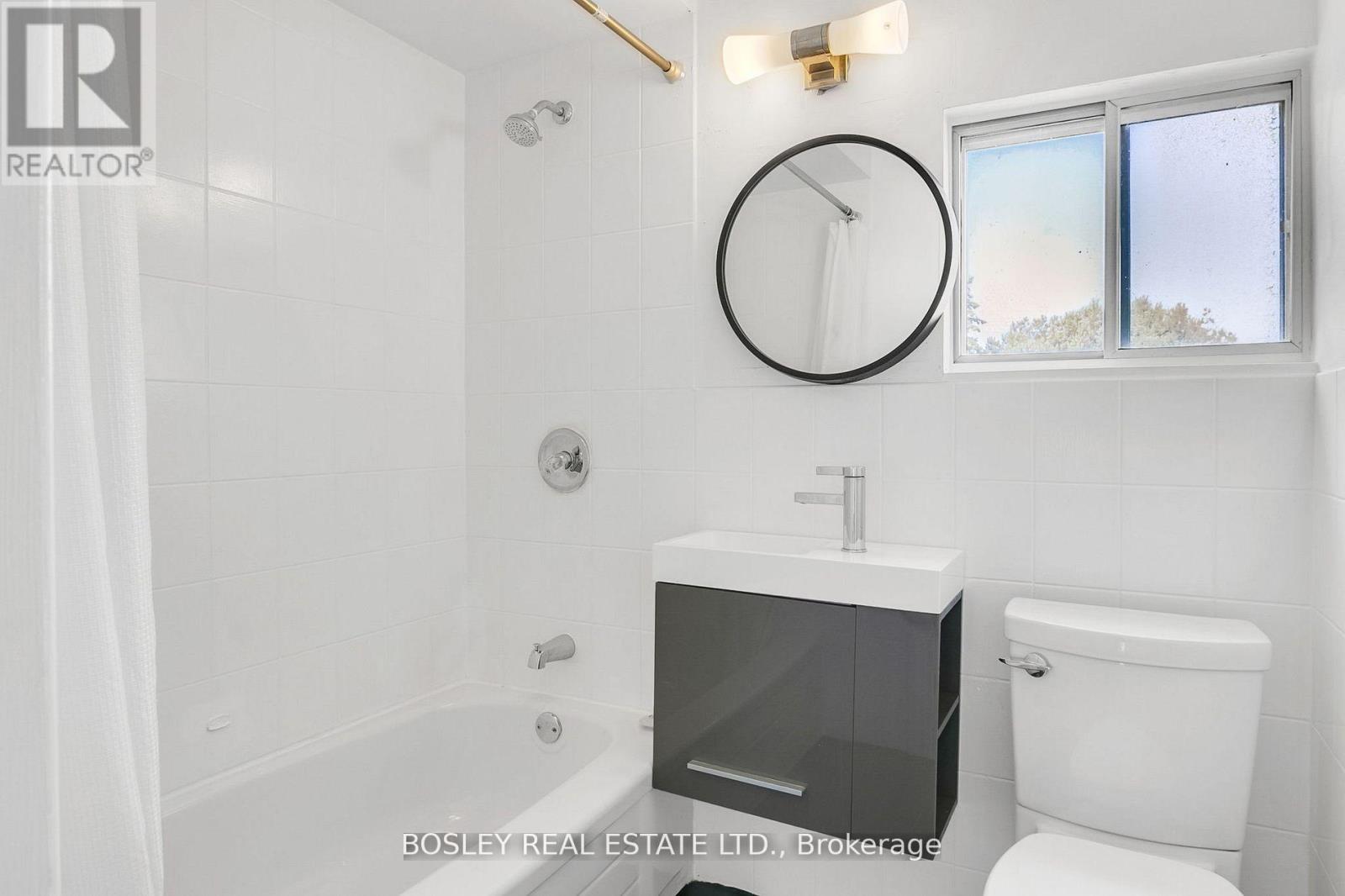 22 Kent Road, Toronto, Ontario  M4L 2X6 - Photo 25 - E13420472