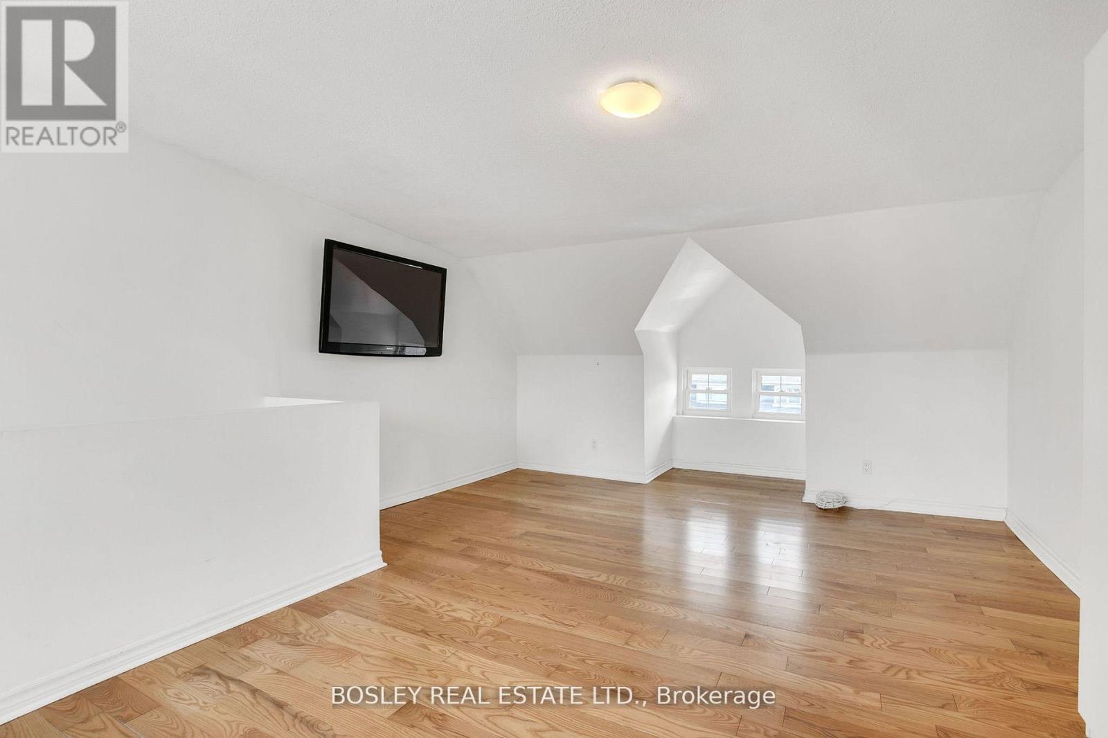 22 Kent Road, Toronto, Ontario  M4L 2X6 - Photo 29 - E13420472
