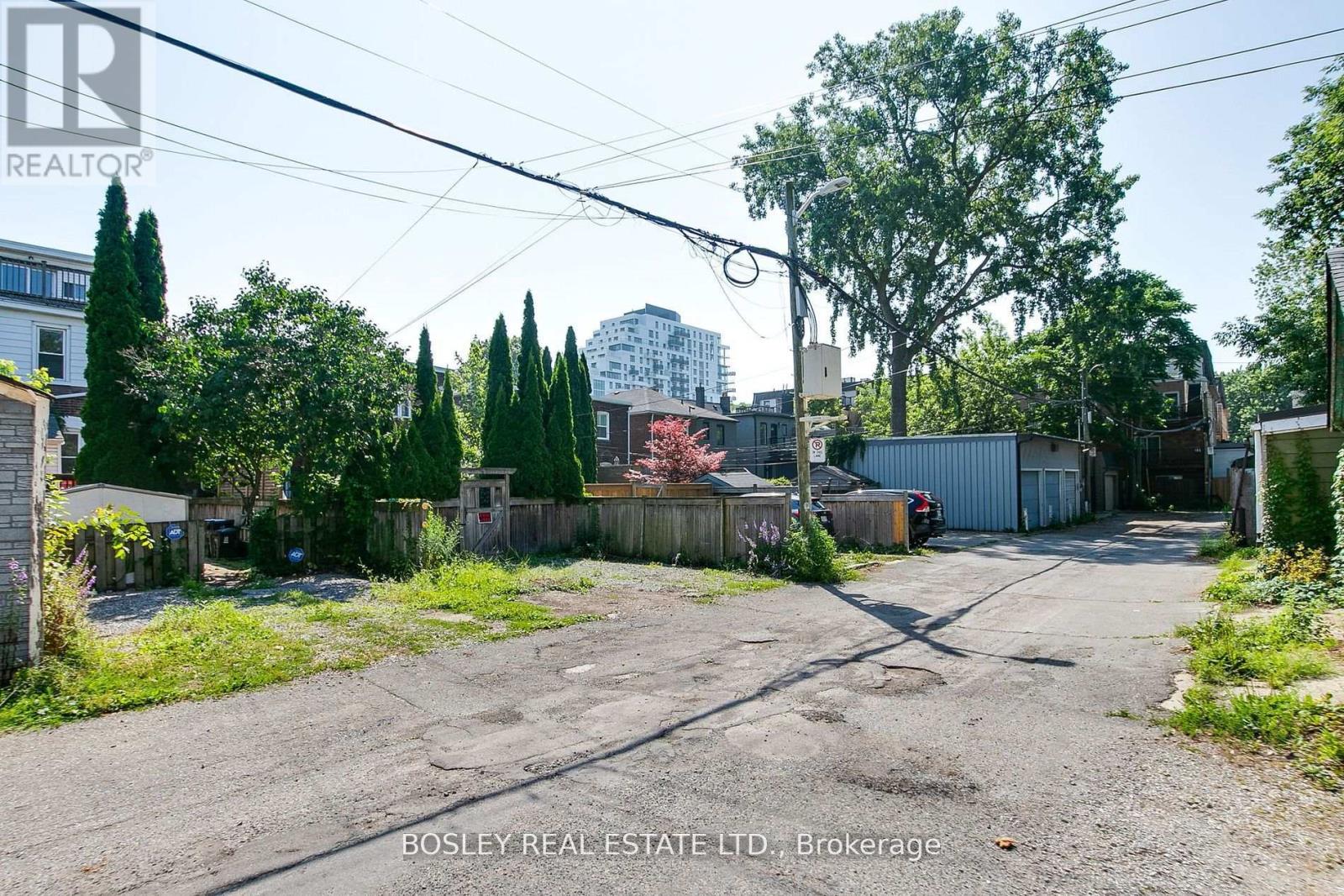 22 Kent Road, Toronto, Ontario  M4L 2X6 - Photo 40 - E13420472