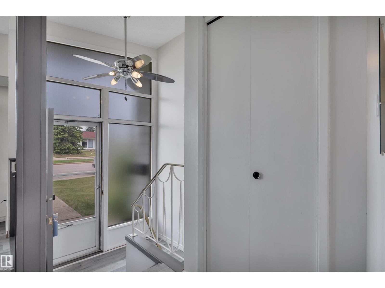 7719 144 Av NW, Edmonton, Alberta  T5C 2R9 - Photo 8 - E4492602