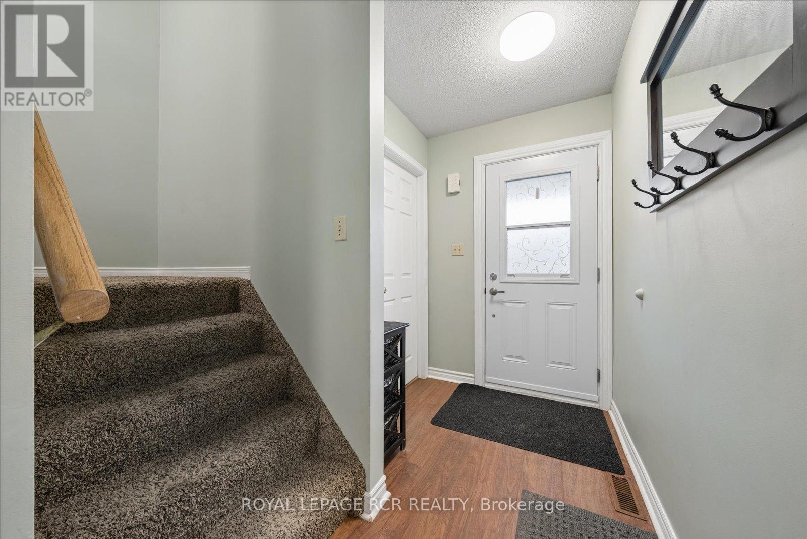 145 Beattie Avenue, New Tecumseth, Ontario  L9R 1C3 - Photo 5 - N13420456