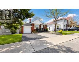 58 ALBERT AVENUE, Toronto, Ontario