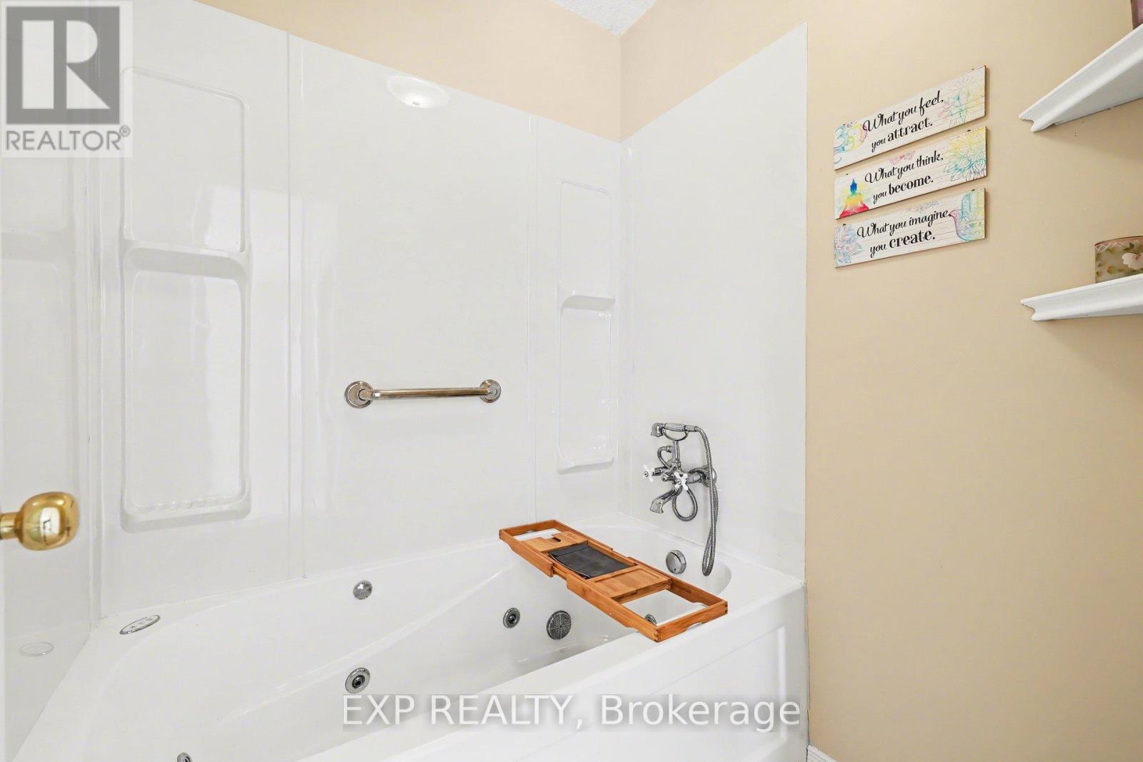 8 Barnaby Private, Ottawa, Ontario  K1K 4S4 - Photo 24 - X13236572