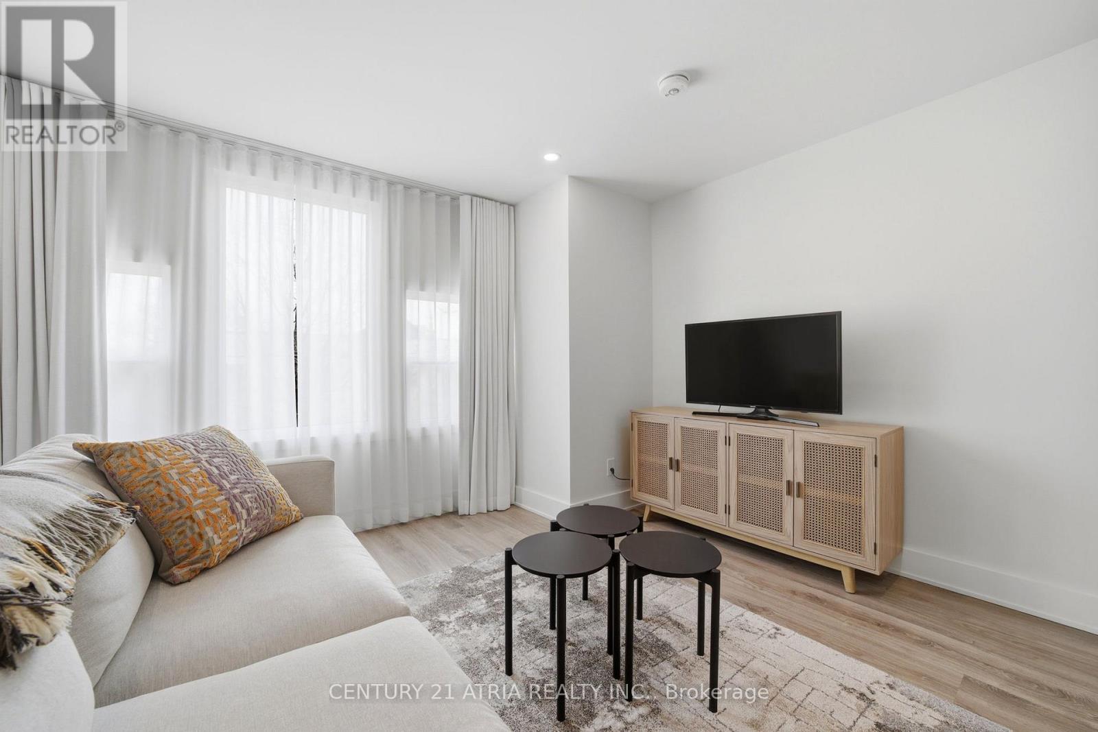 2nd Flr - 412 Delaware Avenue, Toronto, Ontario  M6H 2T9 - Photo 12 - W13420188