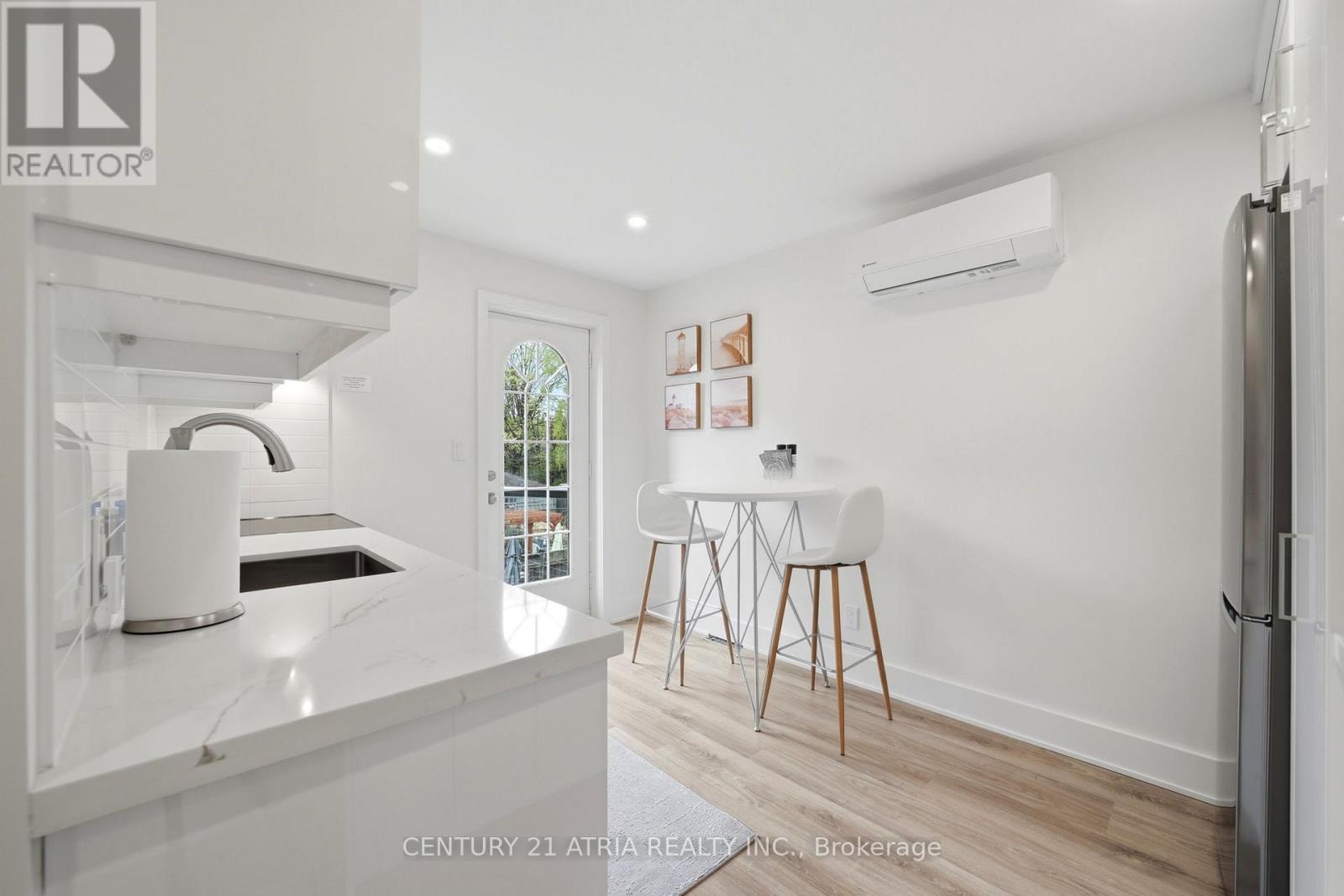 2nd Flr - 412 Delaware Avenue, Toronto, Ontario  M6H 2T9 - Photo 13 - W13420188