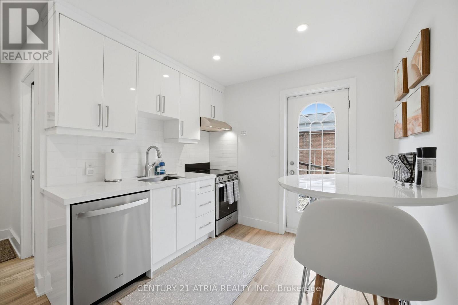 2nd Flr - 412 Delaware Avenue, Toronto, Ontario  M6H 2T9 - Photo 14 - W13420188