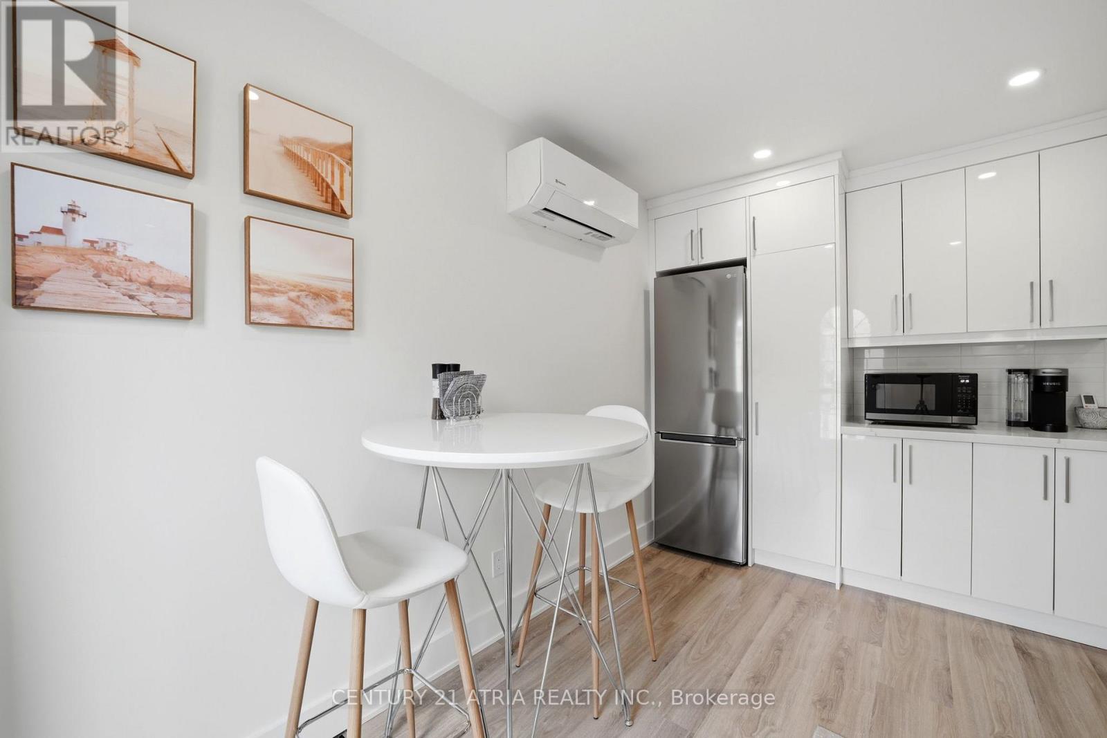 2nd Flr - 412 Delaware Avenue, Toronto, Ontario  M6H 2T9 - Photo 15 - W13420188