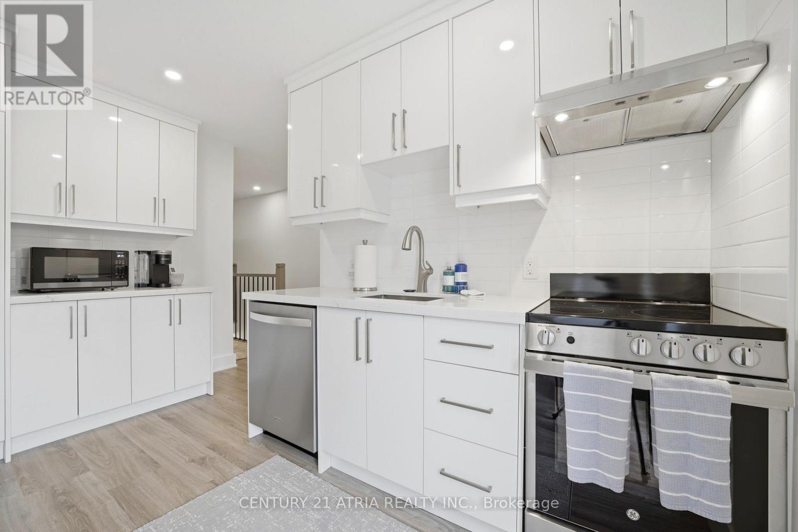 2nd Flr - 412 Delaware Avenue, Toronto, Ontario  M6H 2T9 - Photo 16 - W13420188