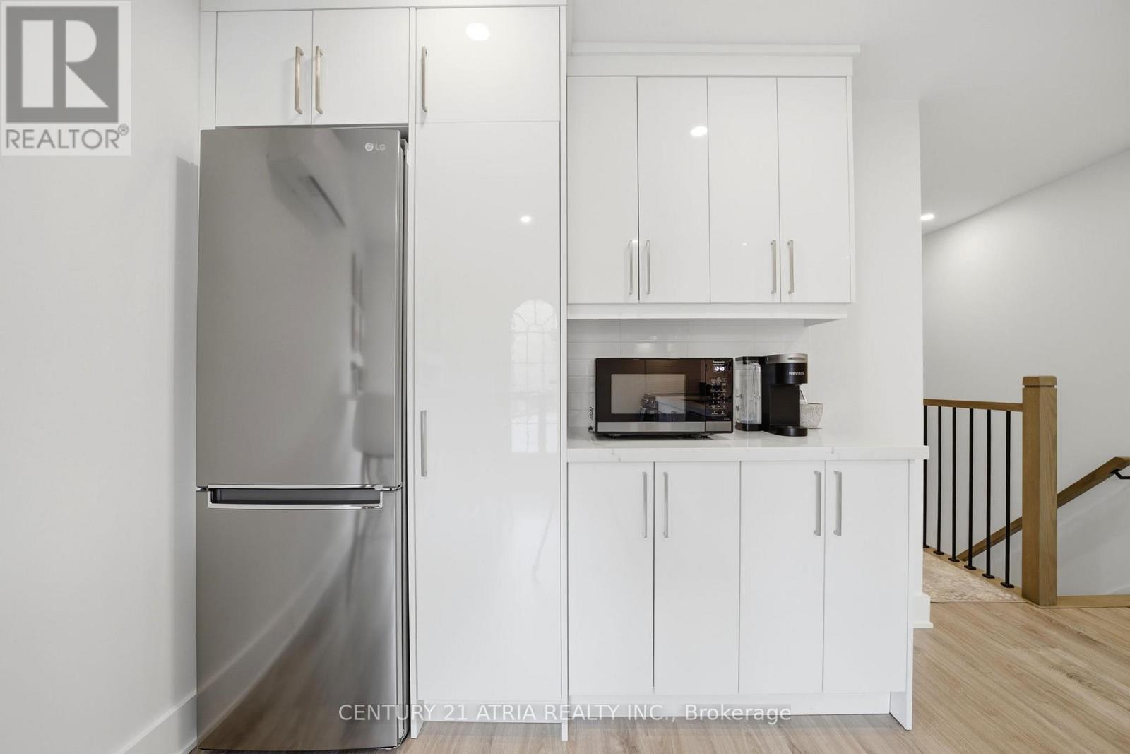 2nd Flr - 412 Delaware Avenue, Toronto, Ontario  M6H 2T9 - Photo 17 - W13420188