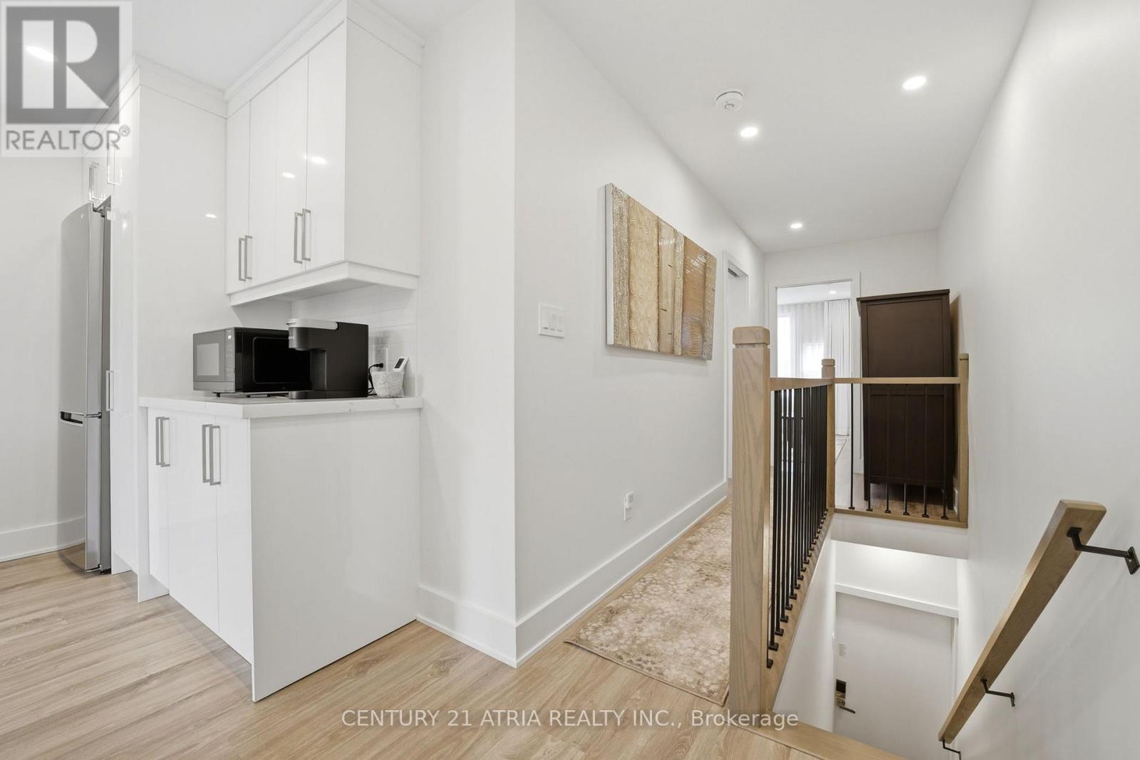2nd Flr - 412 Delaware Avenue, Toronto, Ontario  M6H 2T9 - Photo 4 - W13420188