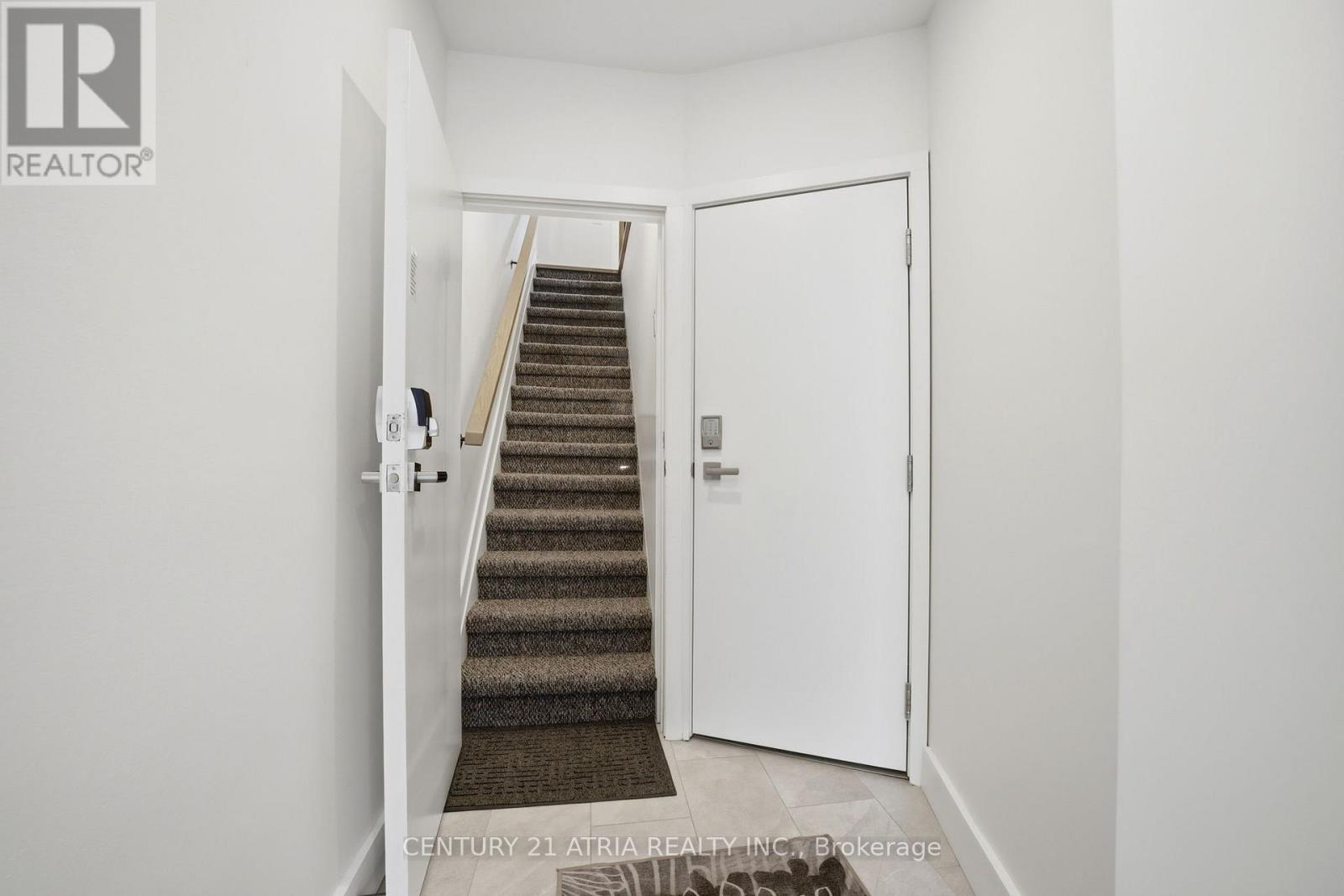 2nd Flr - 412 Delaware Avenue, Toronto, Ontario  M6H 2T9 - Photo 7 - W13420188