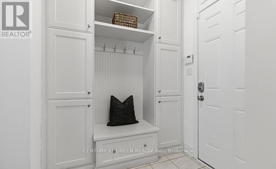 140 Magnolia Crescent, Oakville, Ontario  L6M 4M1 - Photo 19 - W13420254