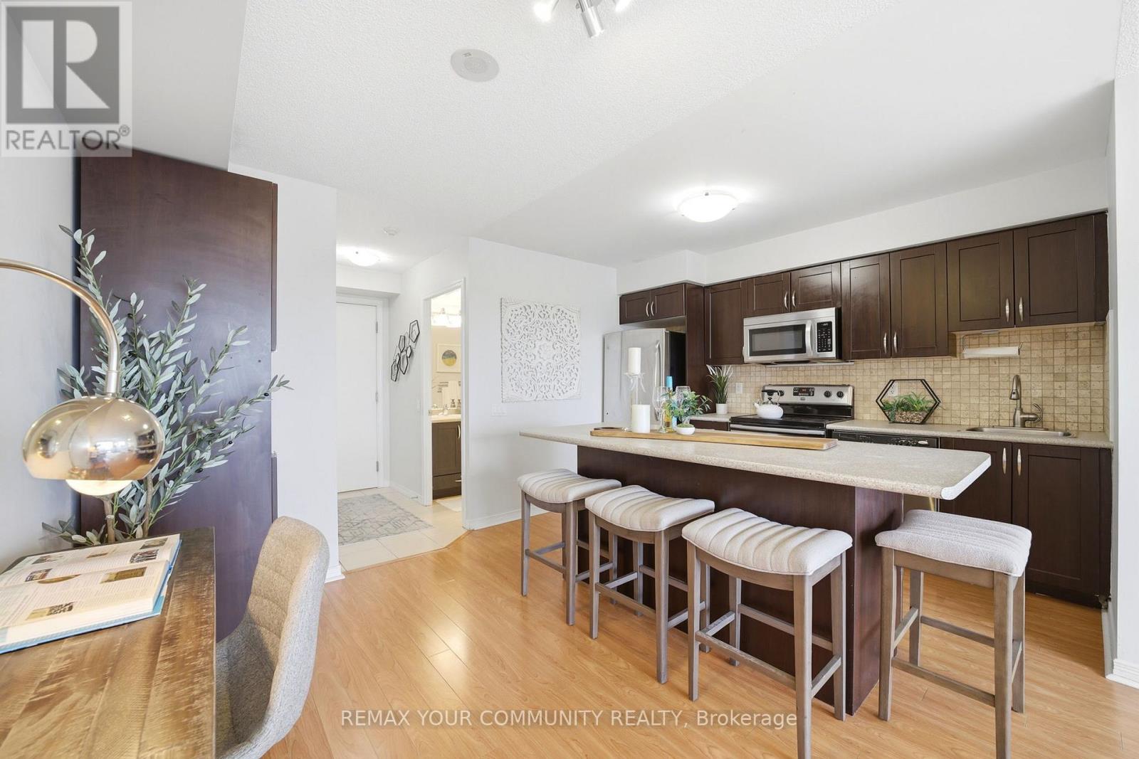 60 Heintzman Street, Toronto, Ontario  M6P 5A1 - Photo 15 - W13420278