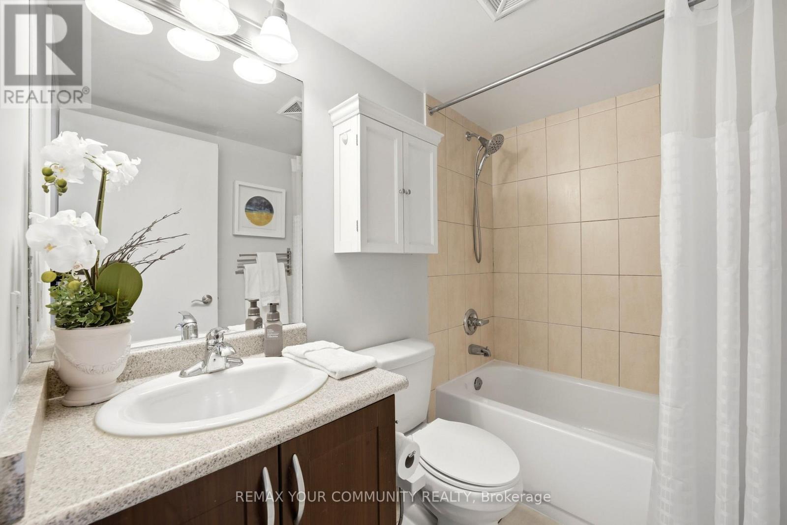 60 Heintzman Street, Toronto, Ontario  M6P 5A1 - Photo 18 - W13420278