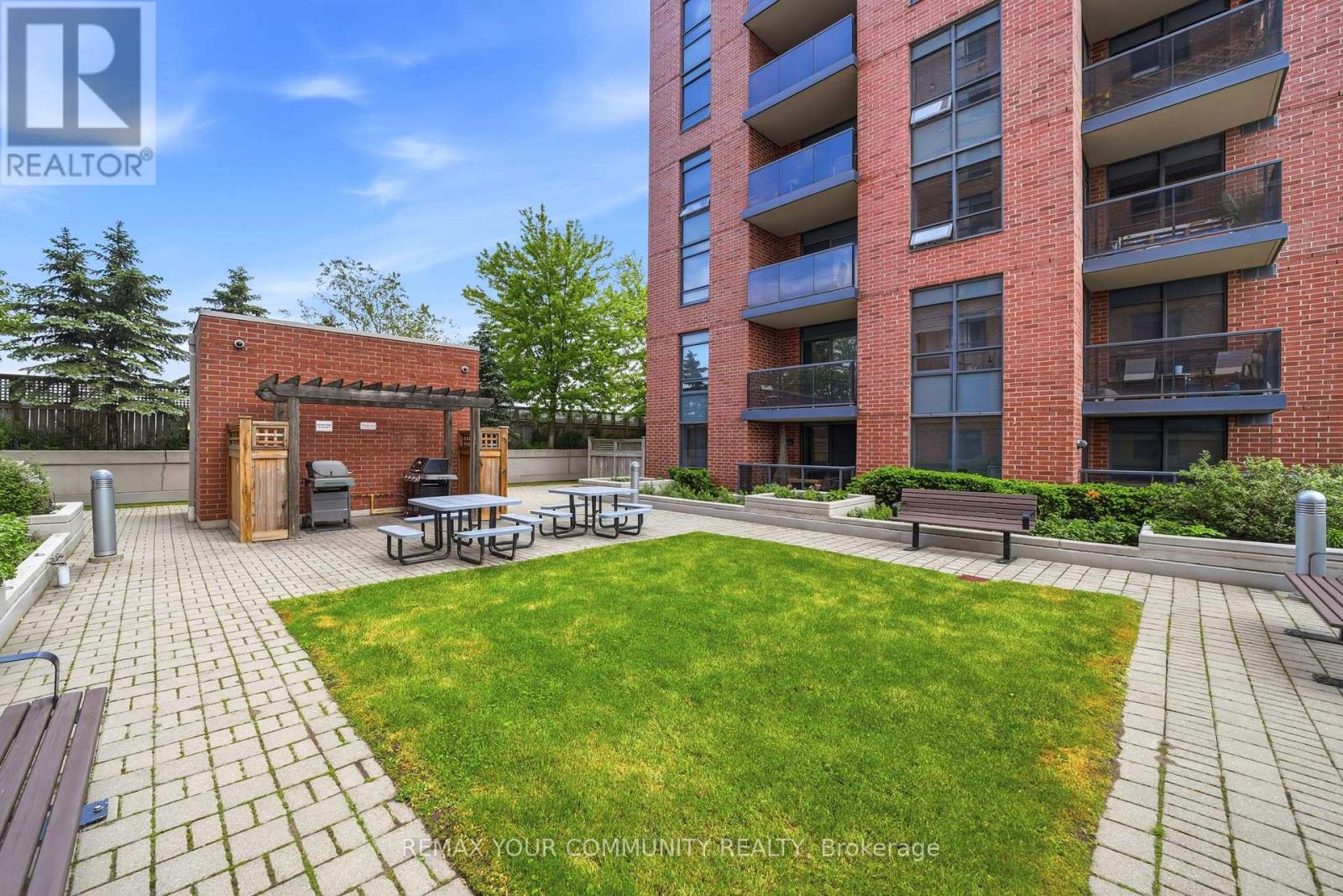 60 Heintzman Street, Toronto, Ontario  M6P 5A1 - Photo 23 - W13420278
