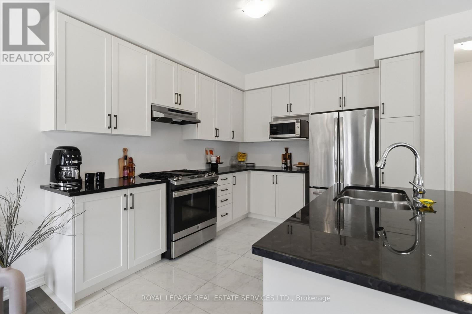 3875 Tufgar Crescent, Burlington, Ontario  L7M 1N7 - Photo 18 - W13420298