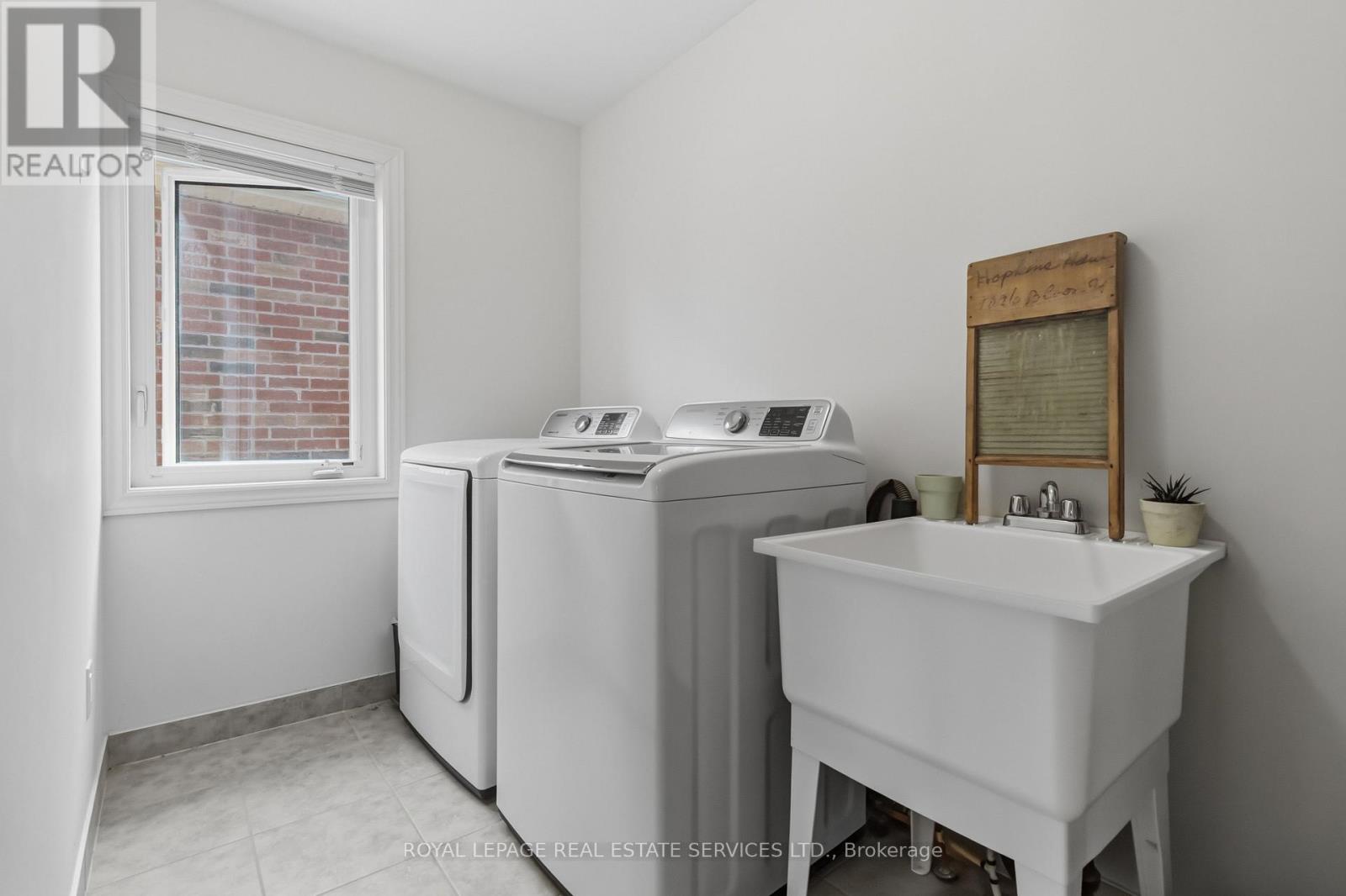 3875 Tufgar Crescent, Burlington, Ontario  L7M 1N7 - Photo 36 - W13420298