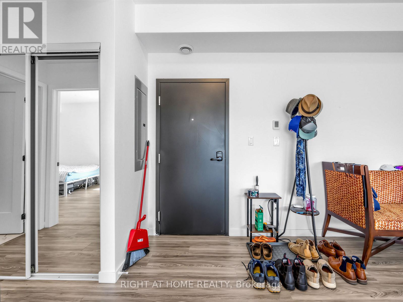 #8 - 148 Glenlake Avenue, Toronto, Ontario  M6P 1E7 - Photo 13 - W13420350