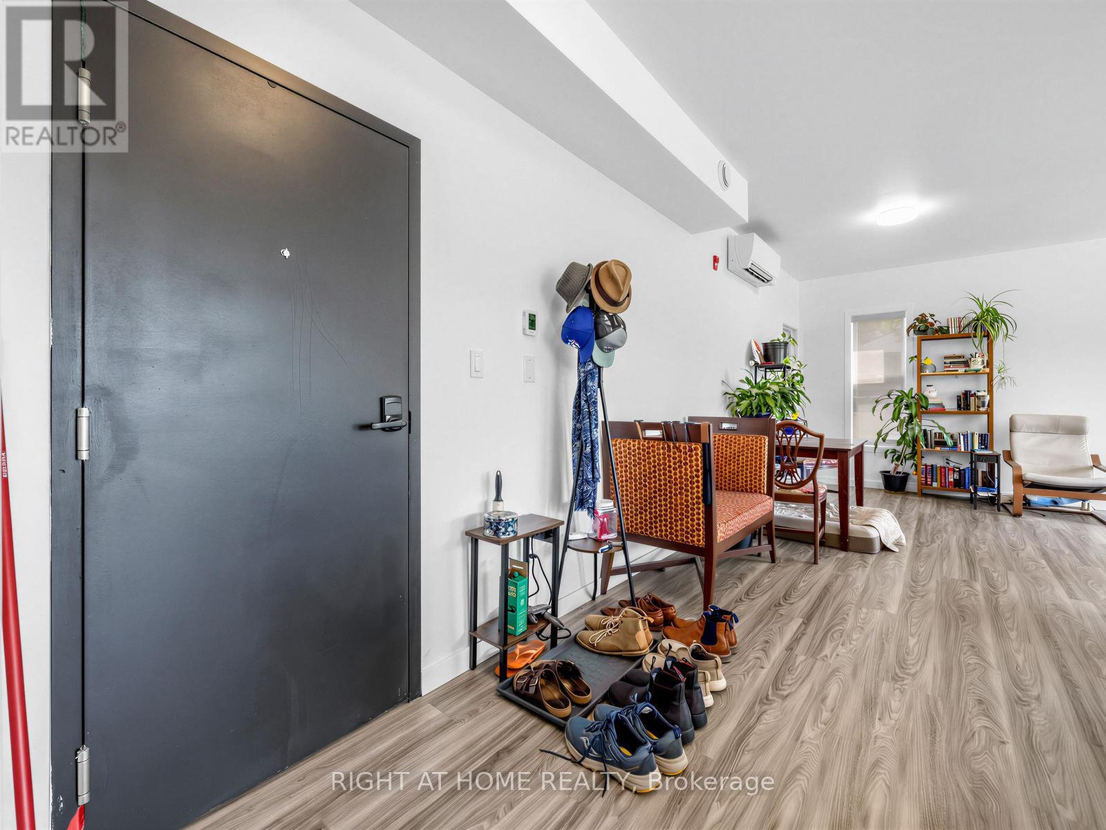 #8 - 148 Glenlake Avenue, Toronto, Ontario  M6P 1E7 - Photo 18 - W13420350