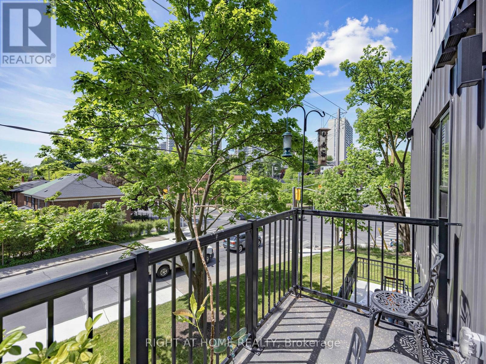 #8 - 148 Glenlake Avenue, Toronto, Ontario  M6P 1E7 - Photo 23 - W13420350
