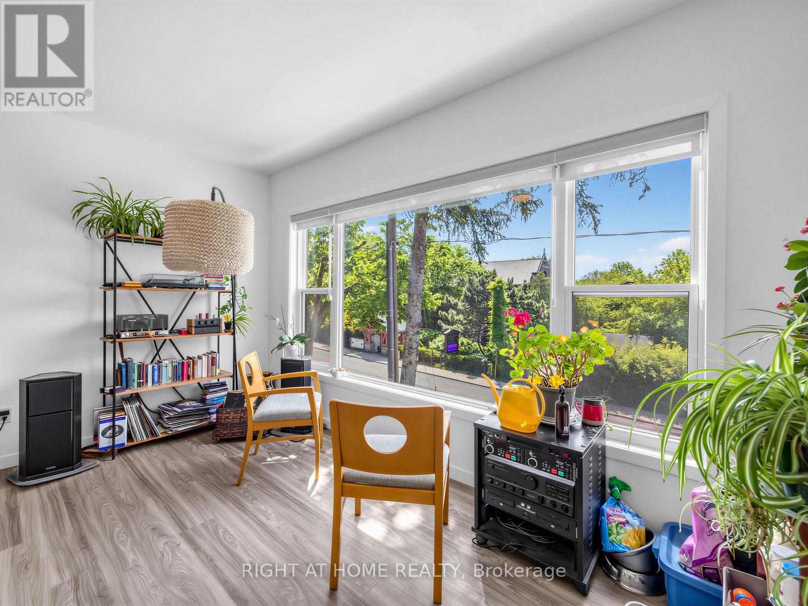#8 - 148 Glenlake Avenue, Toronto, Ontario  M6P 1E7 - Photo 6 - W13420350
