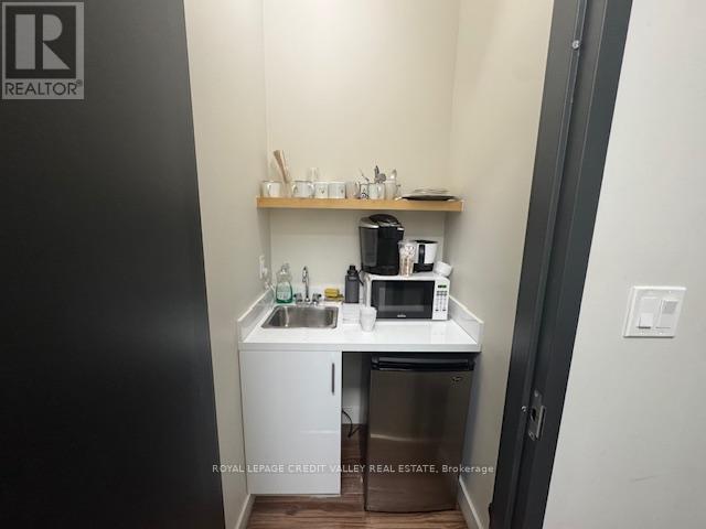 301 - 6 George Street S, Brampton, Ontario  L6P 1P1 - Photo 9 - W13420352