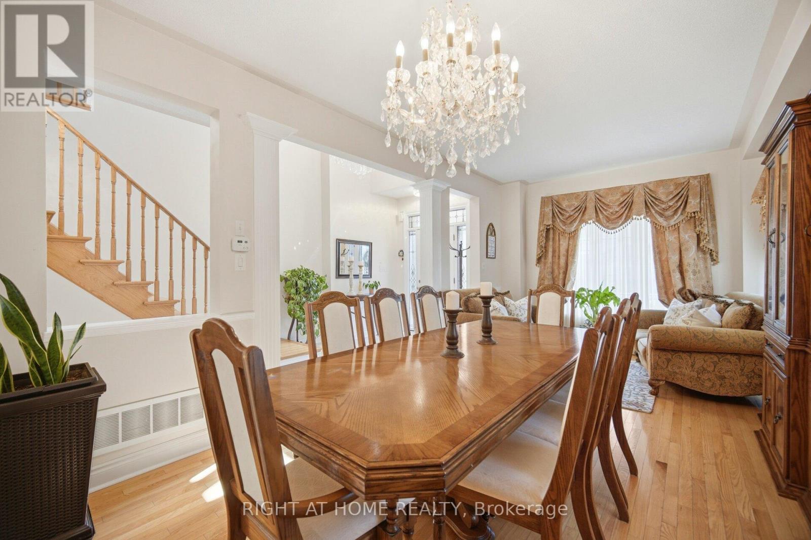 1021 Hemstreet Crescent, Milton, Ontario  L9T 6S2 - Photo 7 - W13420400