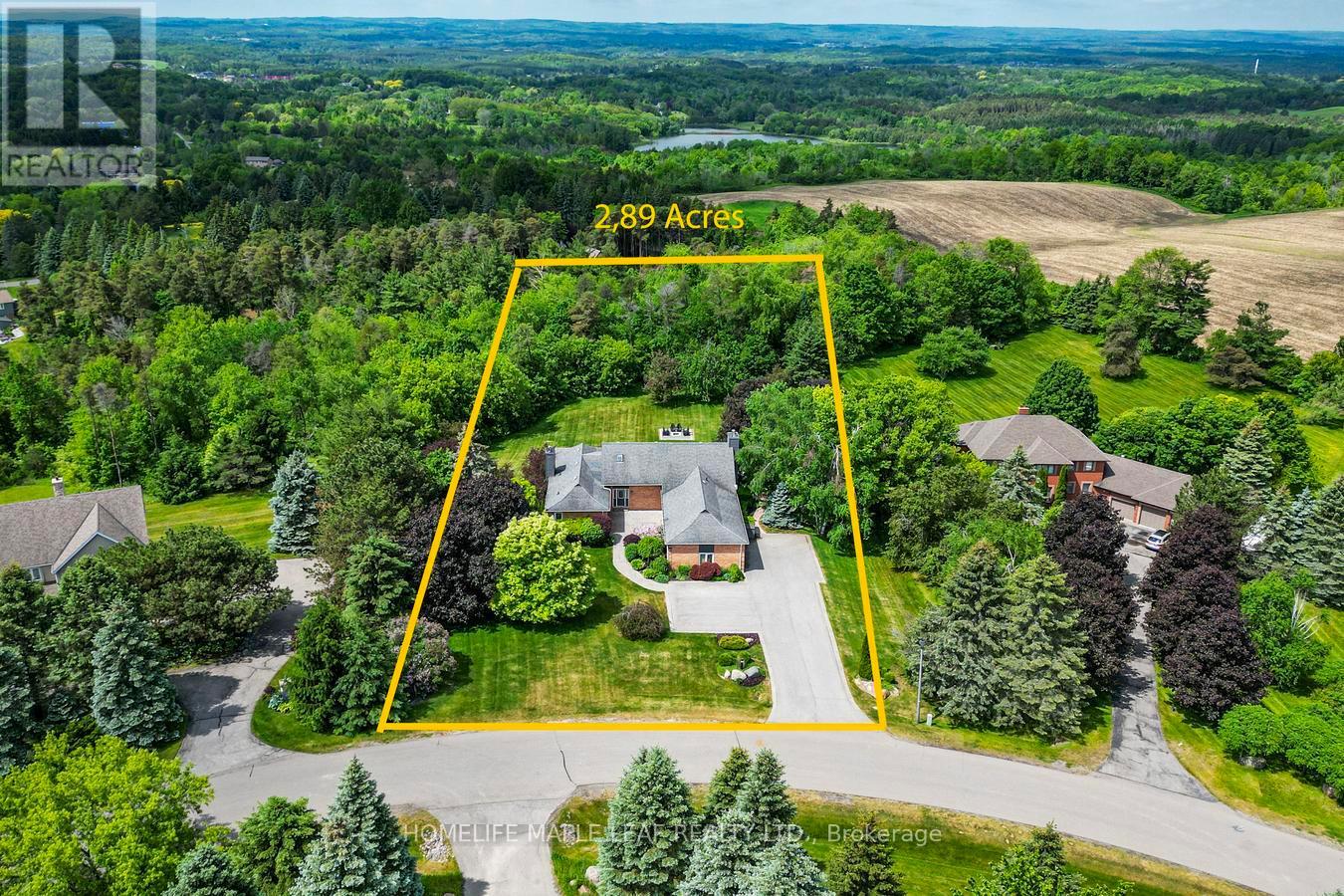8 Coates Hill Court, Caledon, Ontario  L7E 0N4 - Photo 2 - W13420422