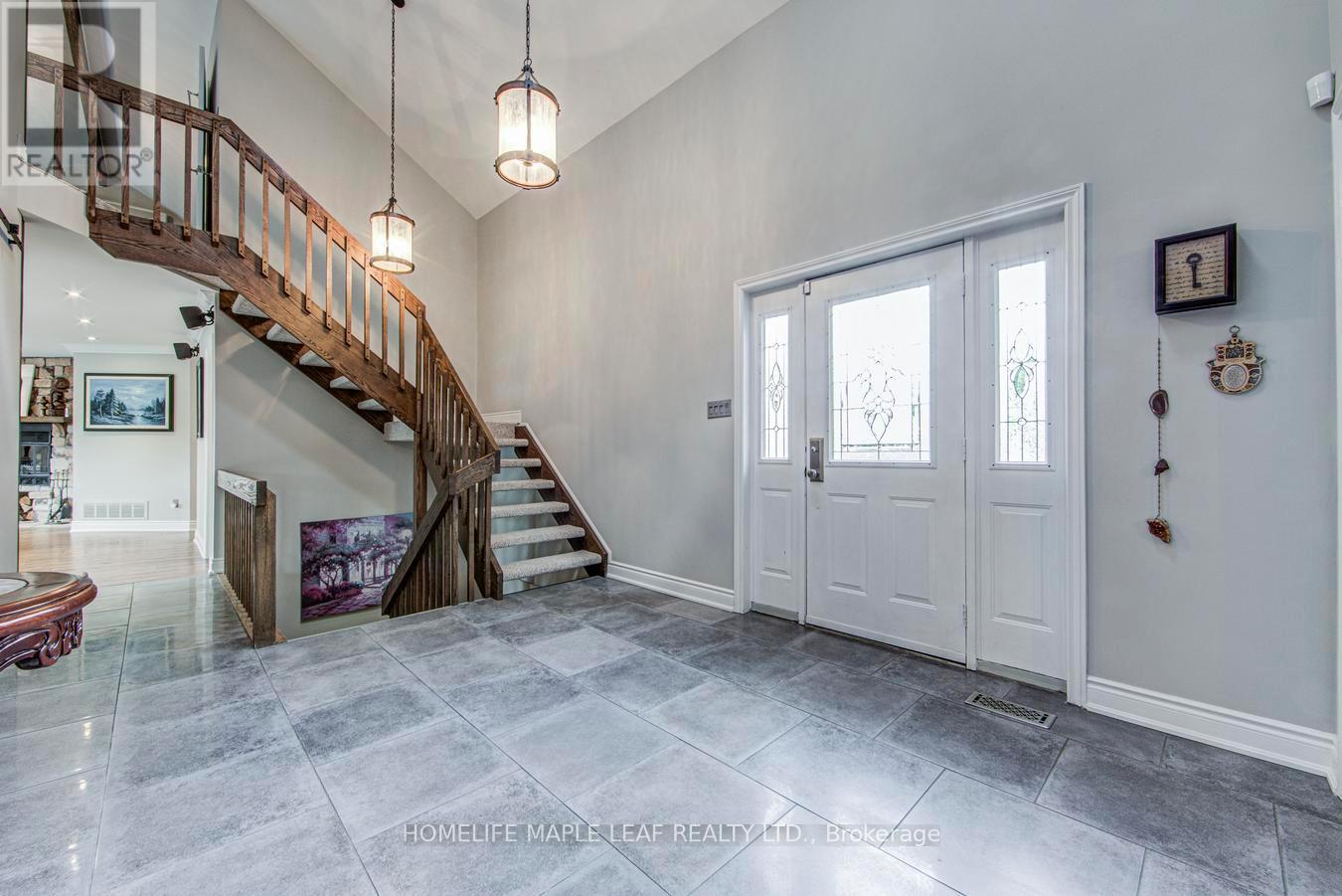 8 Coates Hill Court, Caledon, Ontario  L7E 0N4 - Photo 6 - W13420422
