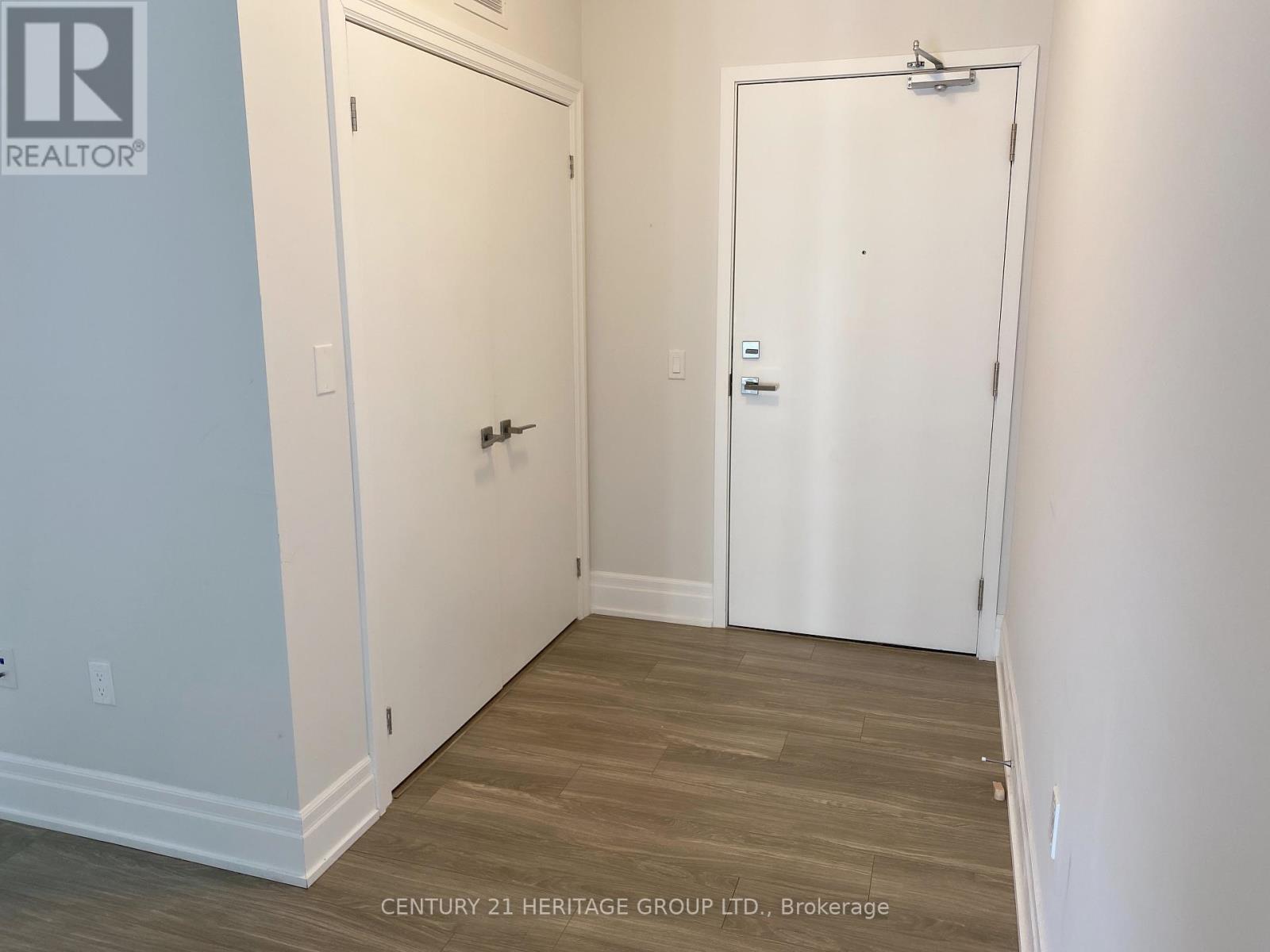 2112 - 4055 Parkside Village Drive, Mississauga, Ontario  L5B 0K8 - Photo 5 - W13420440