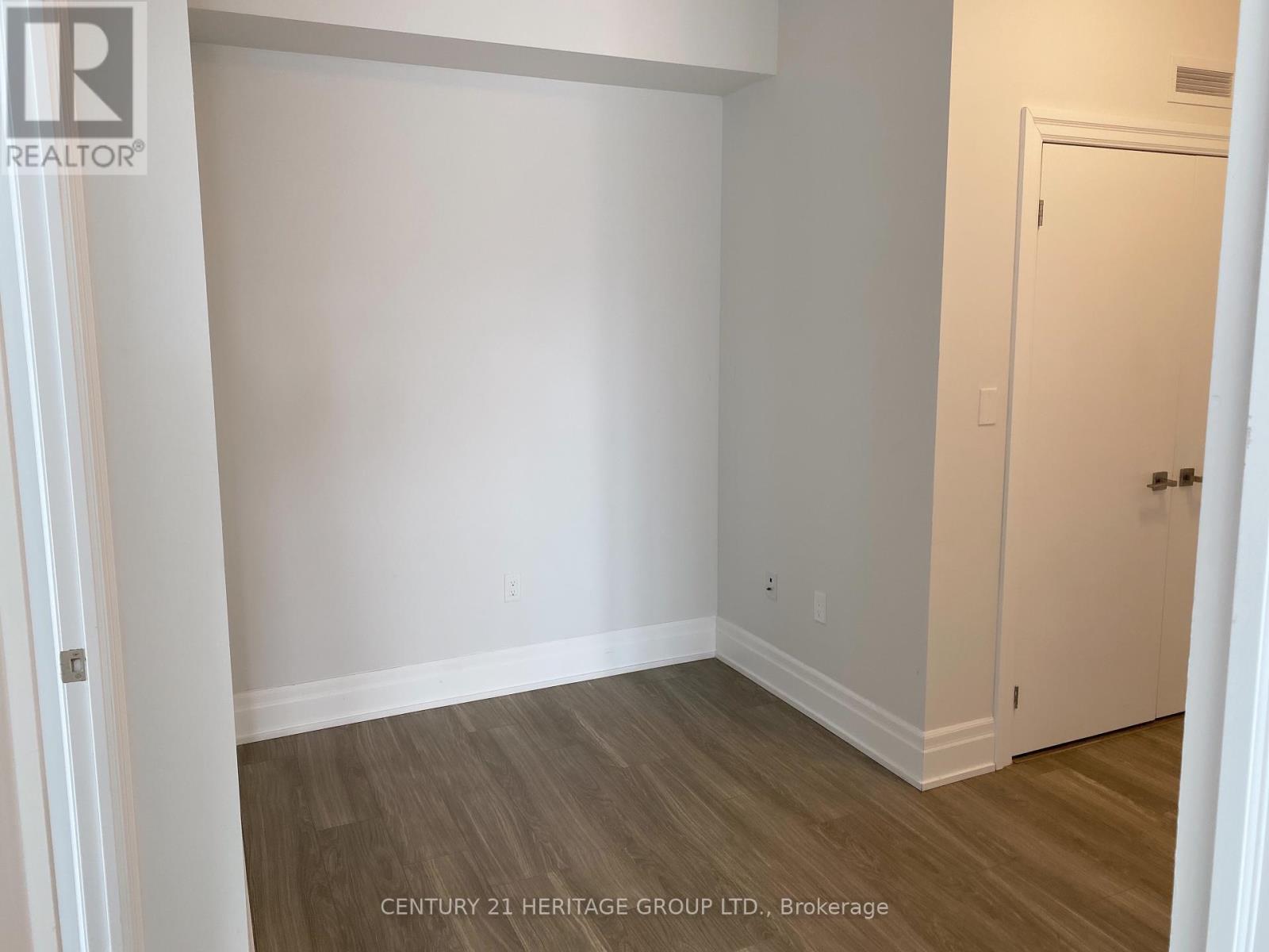 2112 - 4055 Parkside Village Drive, Mississauga, Ontario  L5B 0K8 - Photo 6 - W13420440