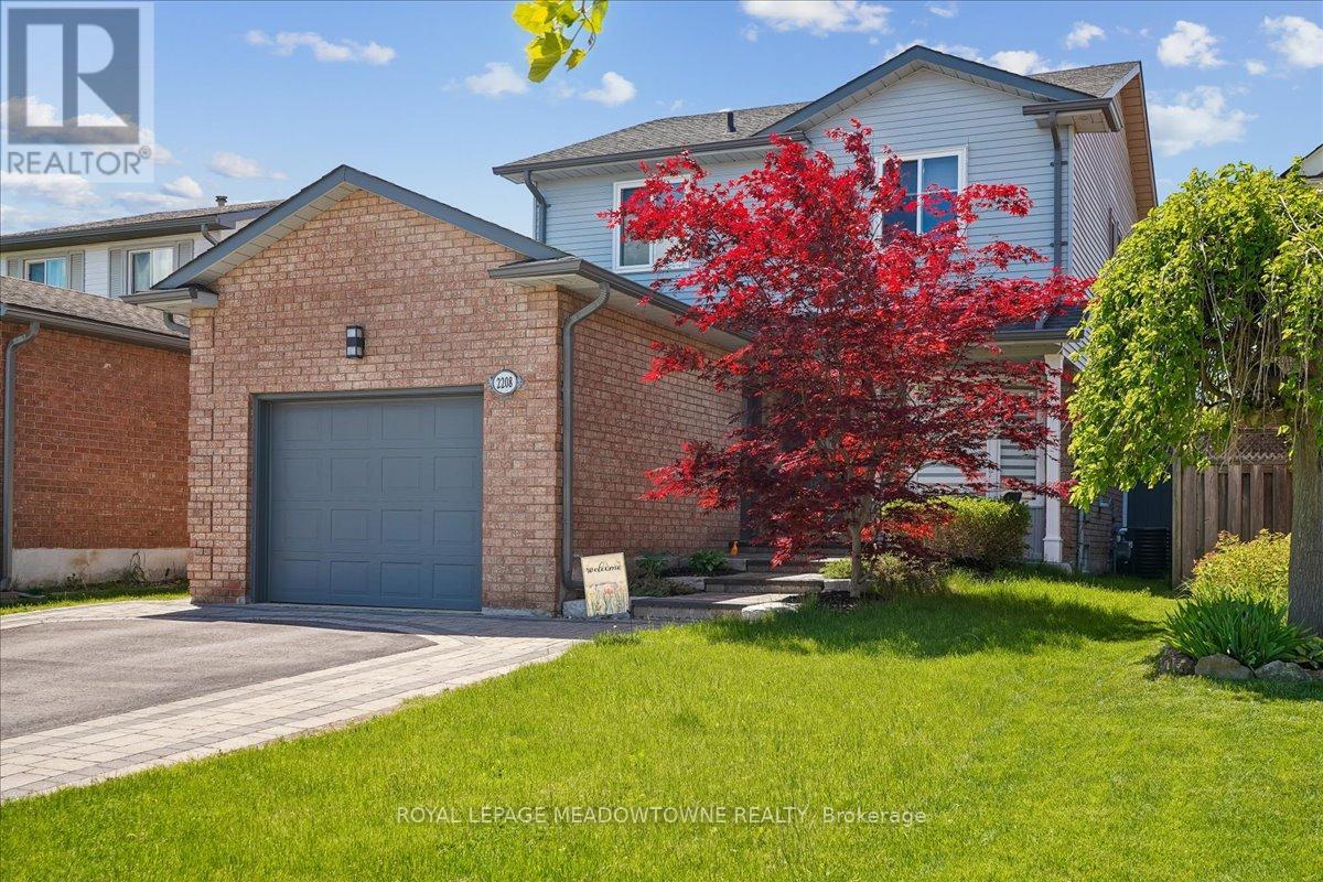 2208 HUNT CRESCENT, Burlington, Ontario