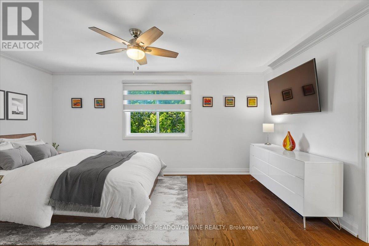 2208 Hunt Crescent, Burlington, Ontario  L7M 3E4 - Photo 21 - W13420452