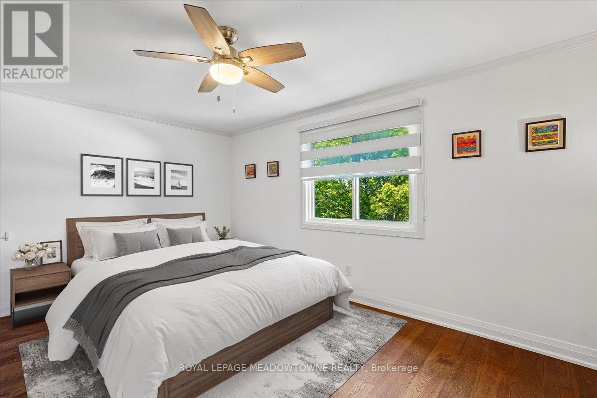 2208 Hunt Crescent, Burlington, Ontario  L7M 3E4 - Photo 23 - W13420452