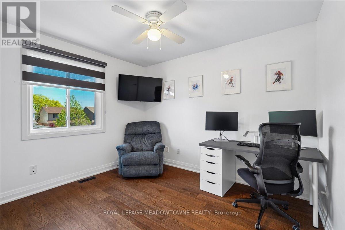 2208 Hunt Crescent, Burlington, Ontario  L7M 3E4 - Photo 27 - W13420452