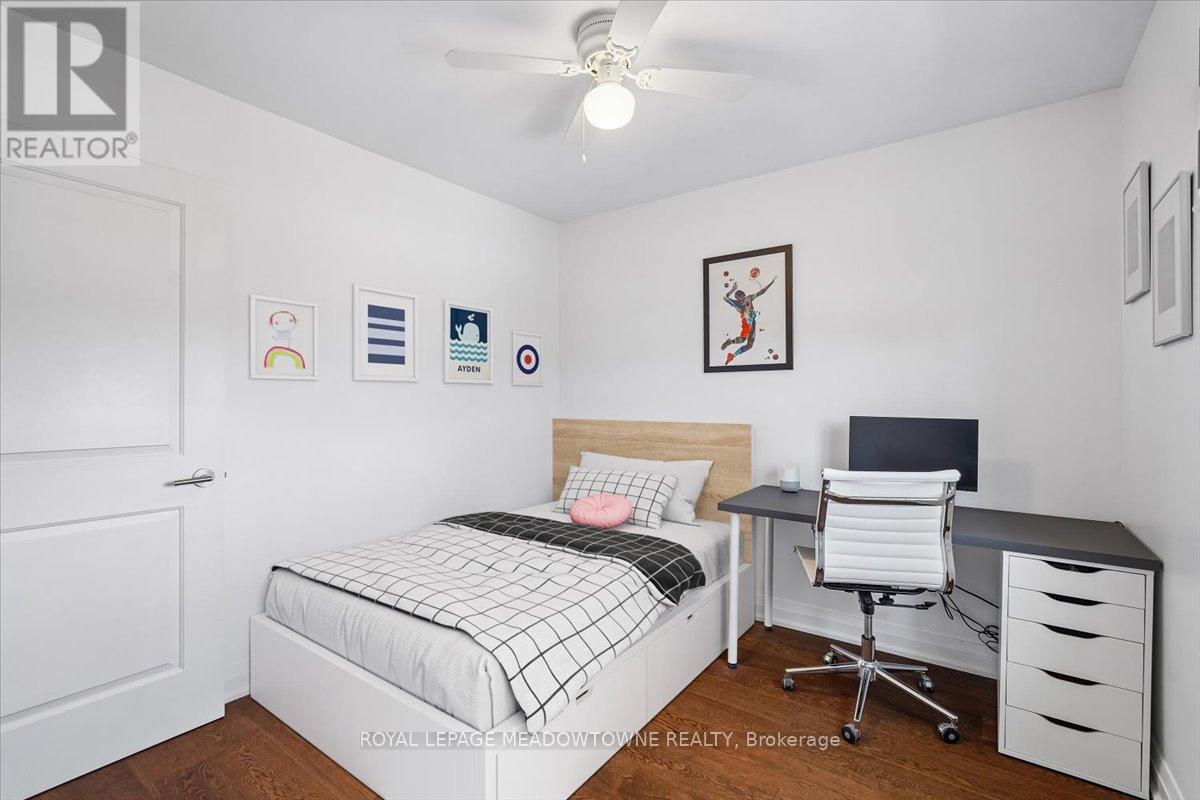 2208 Hunt Crescent, Burlington, Ontario  L7M 3E4 - Photo 29 - W13420452