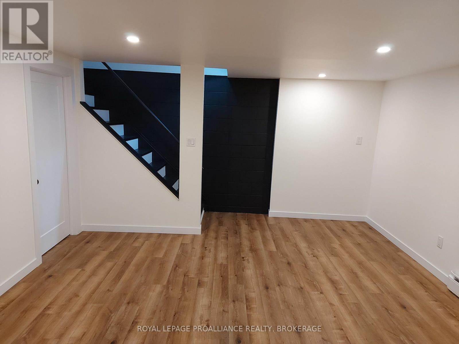 15 Rosemund Crescent, Kingston, Ontario  K7M 6Y8 - Photo 12 - X13420522